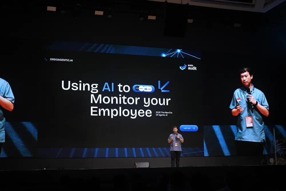 A session on using AI to monitor work at SCALECON Surabaya 2026