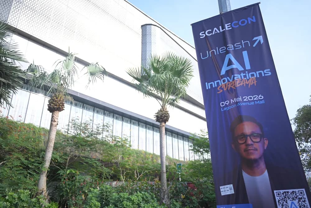 The SCALECON Surabaya 2026 banner outside the venue on 9 May 2026
