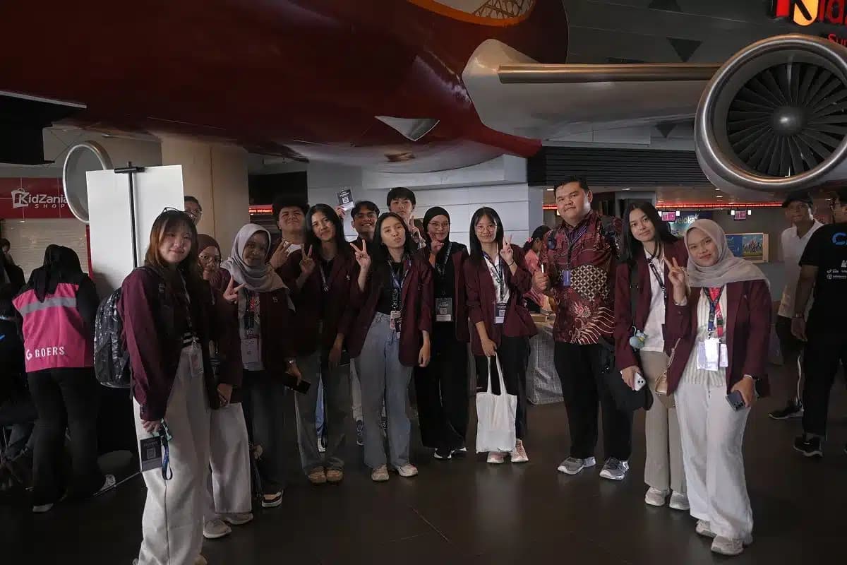 Attendees and sessions at SCALECON Surabaya 2026